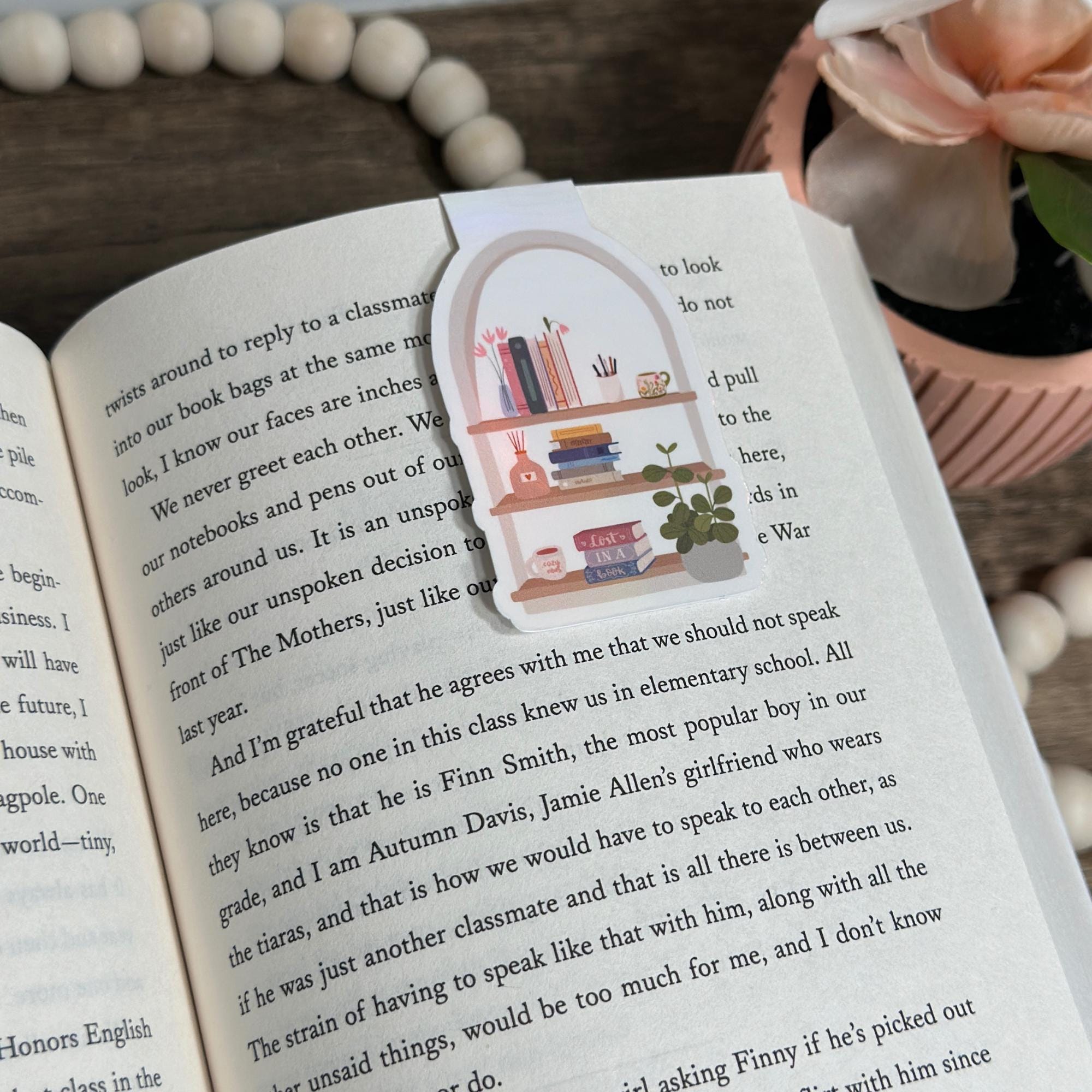 Magnetic Bookmark for Book Lovers, Cute Page Holder, Bookish Gifts, Page Saver, Unique Book Accessories, Magnetic Page Clips for Readers