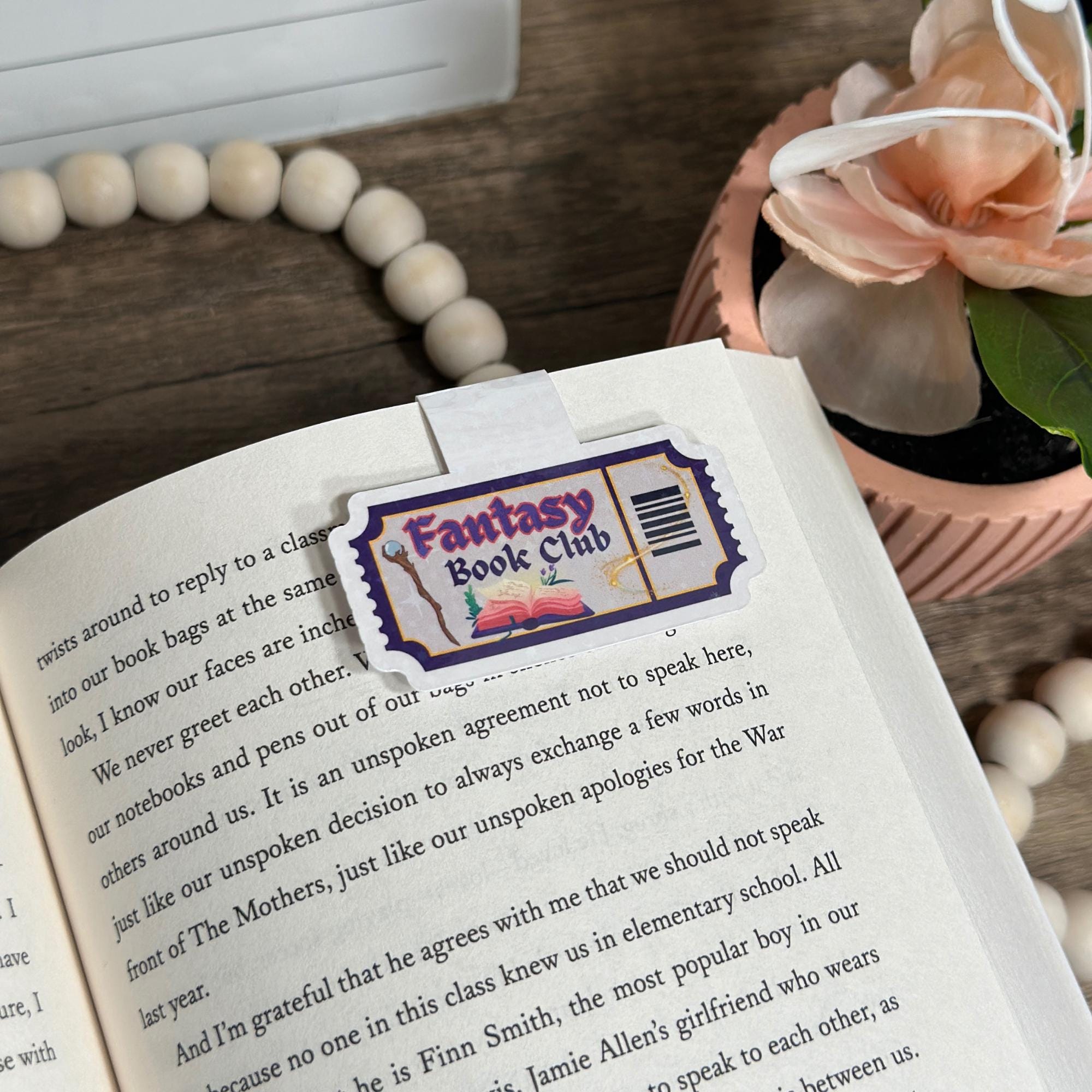 Magnetic Bookmark for Book Lovers, Cute Page Holder, Bookish Gifts, Page Saver, Unique Book Accessories, Magnetic Page Clips for Readers